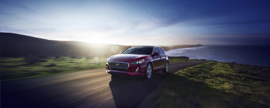  Hyundai Elantra GT 2017 года  (фото 4 из 16)